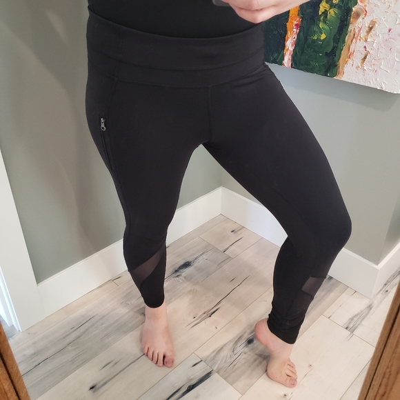 Lululemon Inspire Tight II Black - Size 6